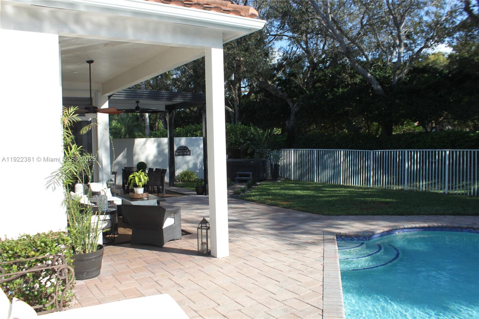 2524 Bay Pointe Ct #2524 Weston, FL 33327