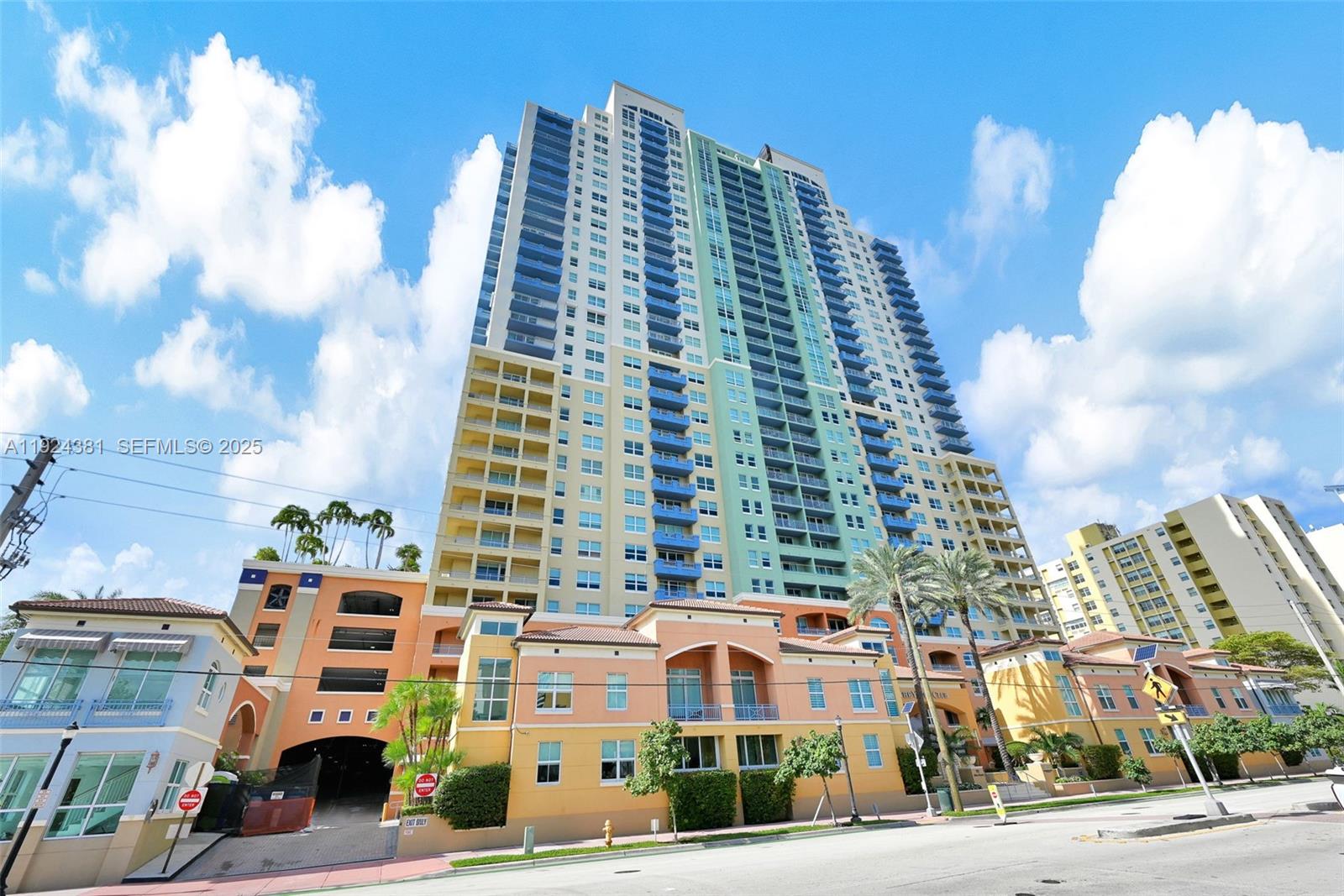 image Yacht Club at Portofino53