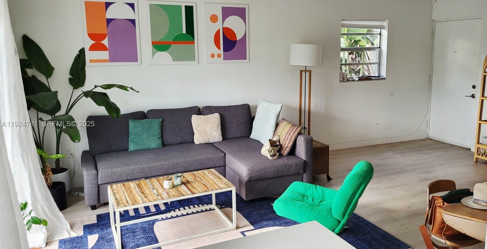 1605 Meridian Ave #401 Miami Beach, FL 33139