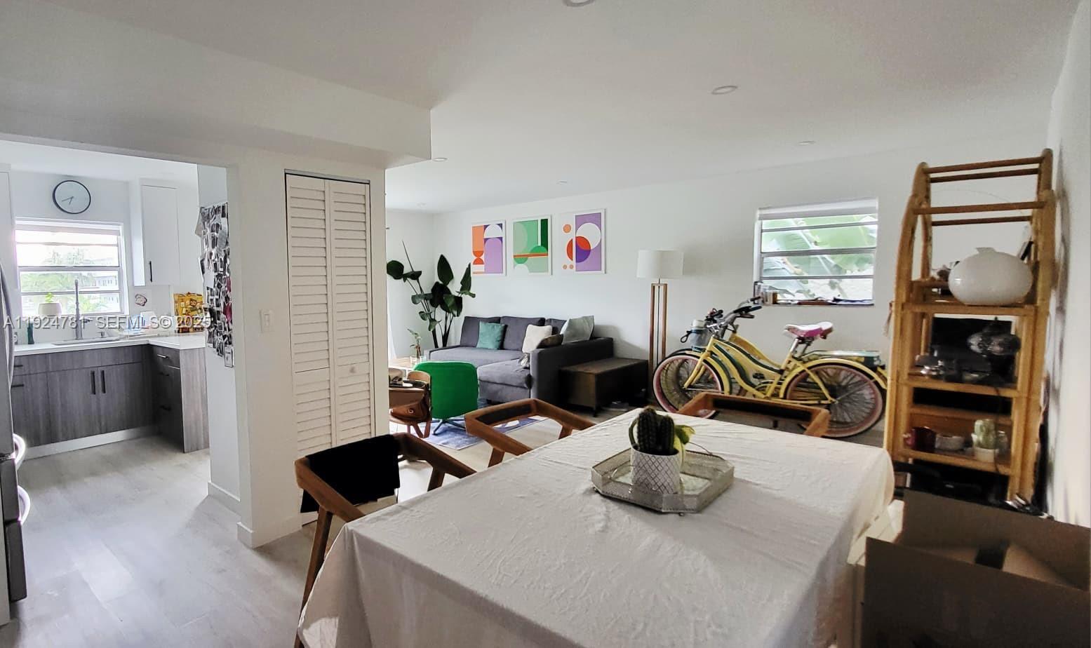 1605 Meridian Ave #401 Miami Beach, FL 33139