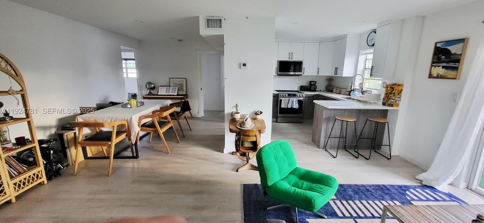 1605 Meridian Ave #401 Miami Beach, FL 33139