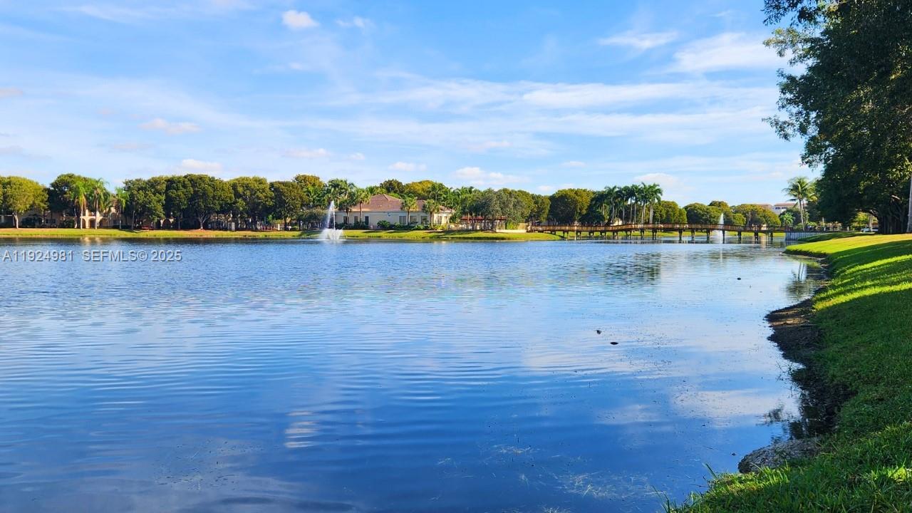 2557 Centergate Dr #101