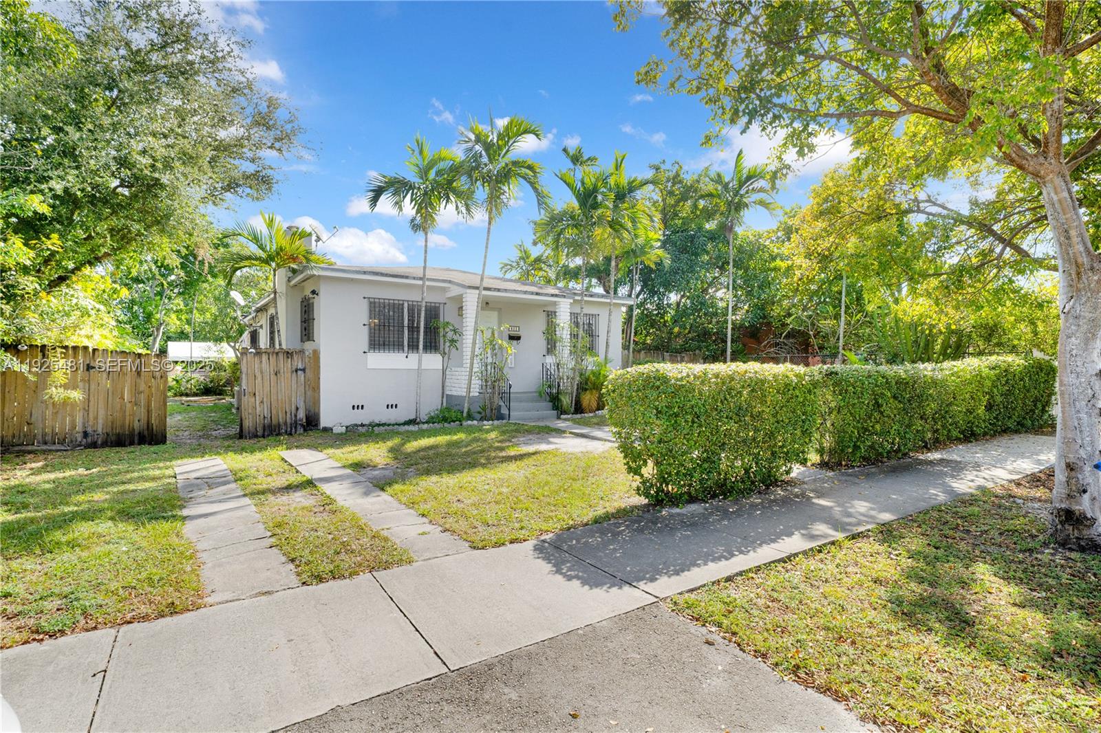 411 NW 53rd Ave Miami, FL 33126
