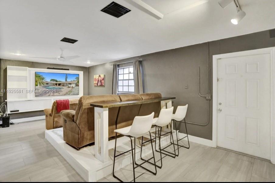 5500 Buchanan St Hollywood, FL 33021