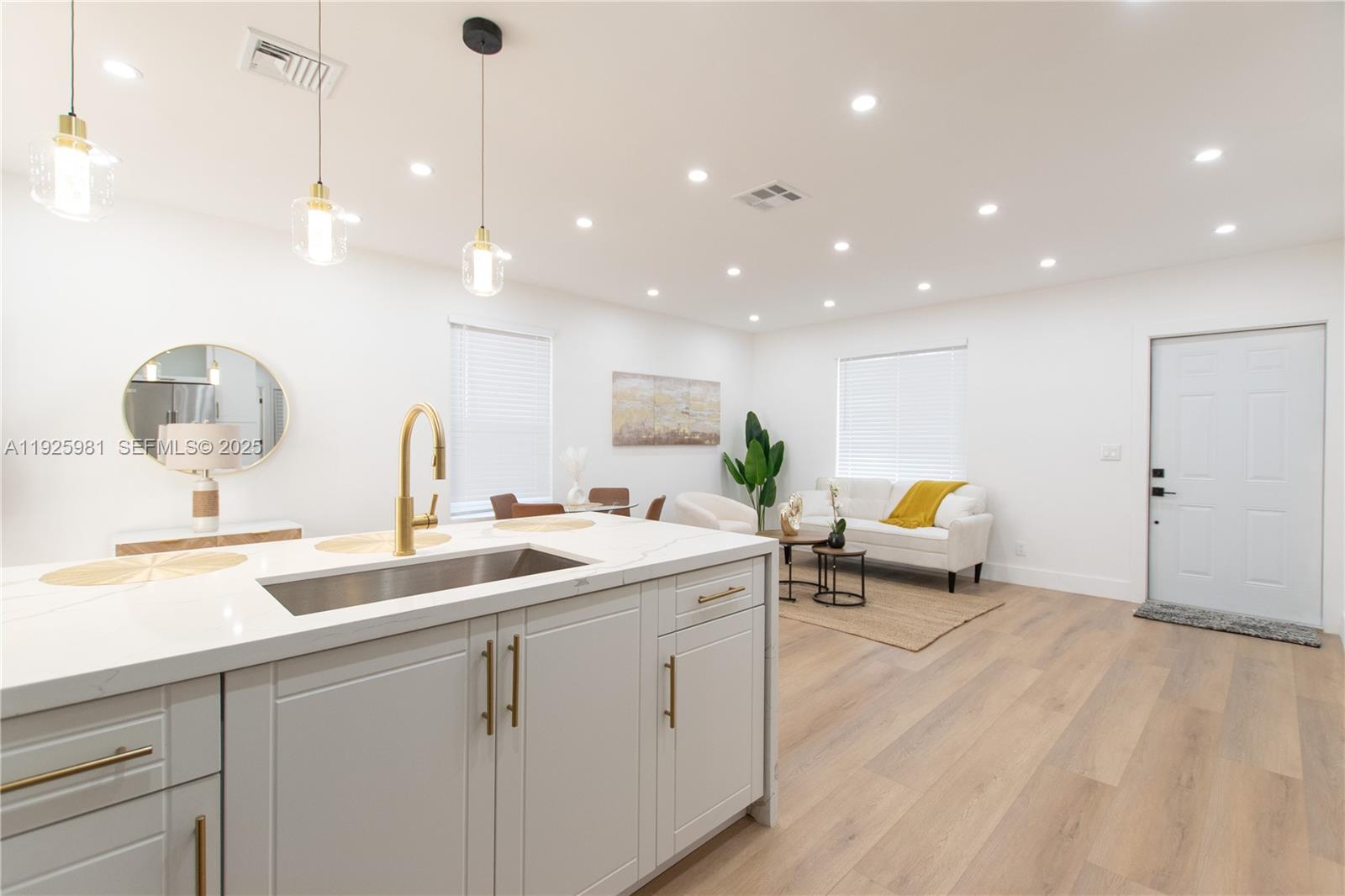 6210 Kimberly Blvd North Lauderdale, FL 33068