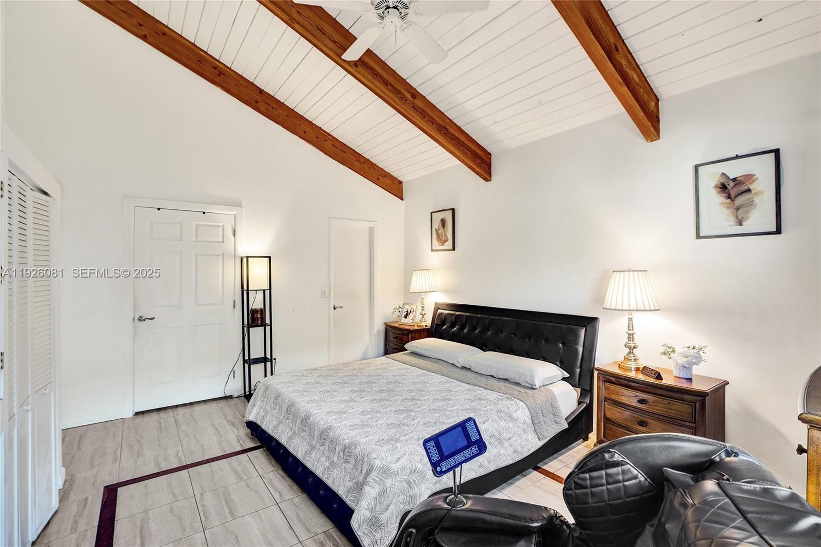 531 Leslie Dr Hallandale Beach, FL 33009