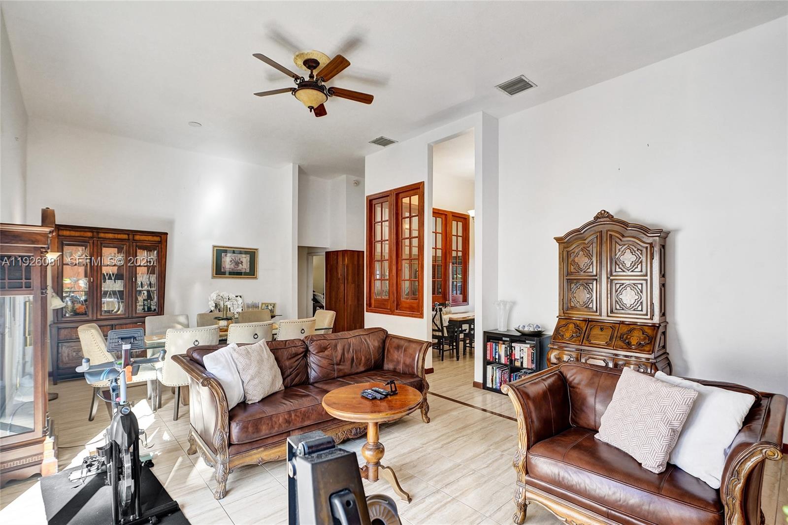 531 Leslie Dr Hallandale Beach, FL 33009