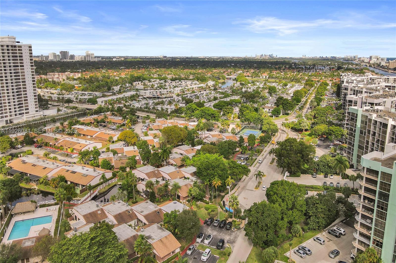 531 Leslie Dr Hallandale Beach, FL 33009