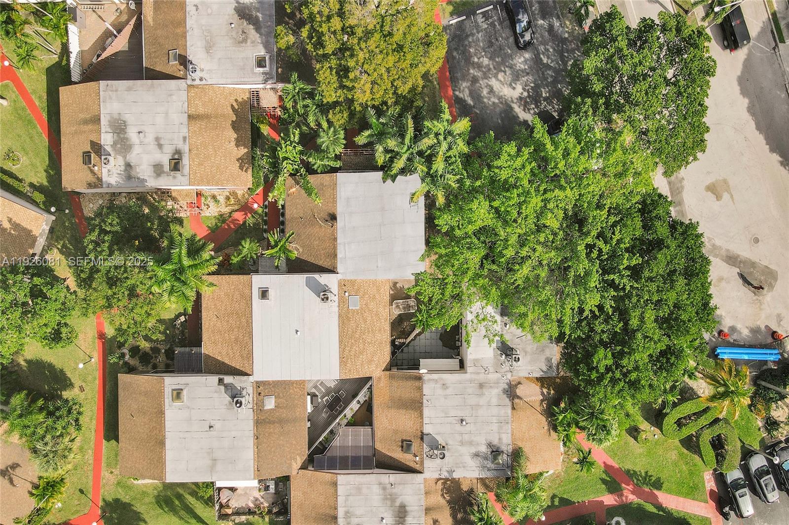 531 Leslie Dr Hallandale Beach, FL 33009