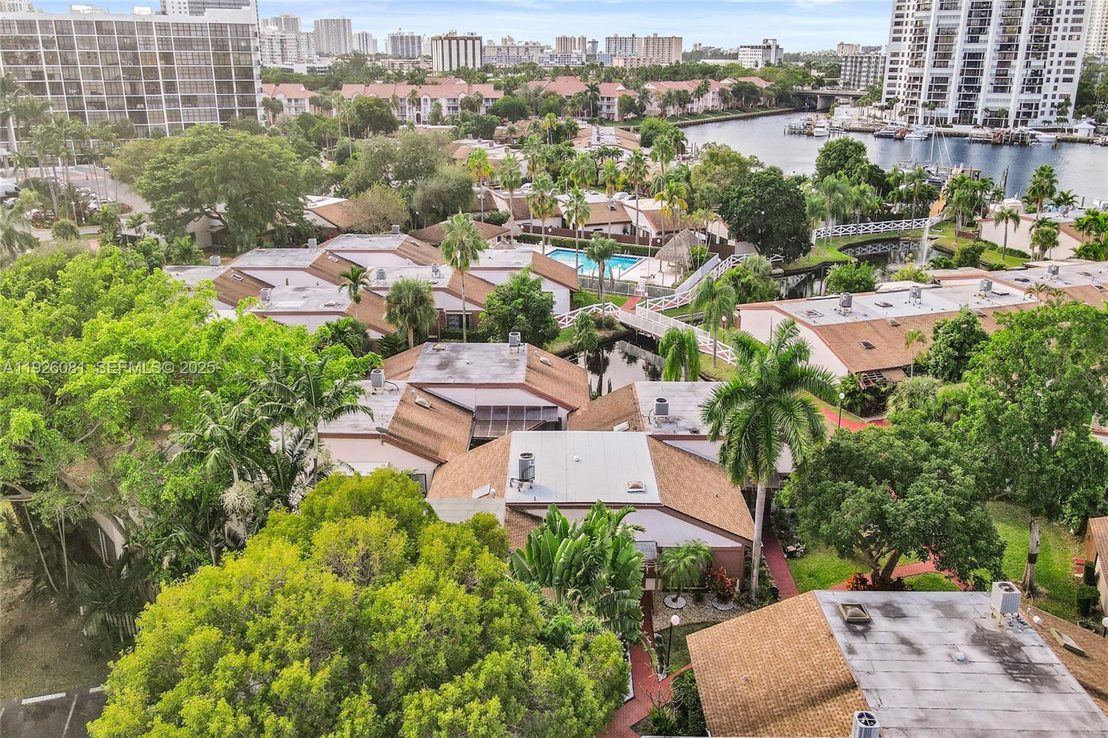 531 Leslie Dr Hallandale Beach, FL 33009