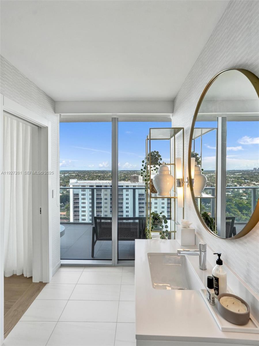 2200 N Ocean Blvd #S1701 Fort Lauderdale, FL 33305