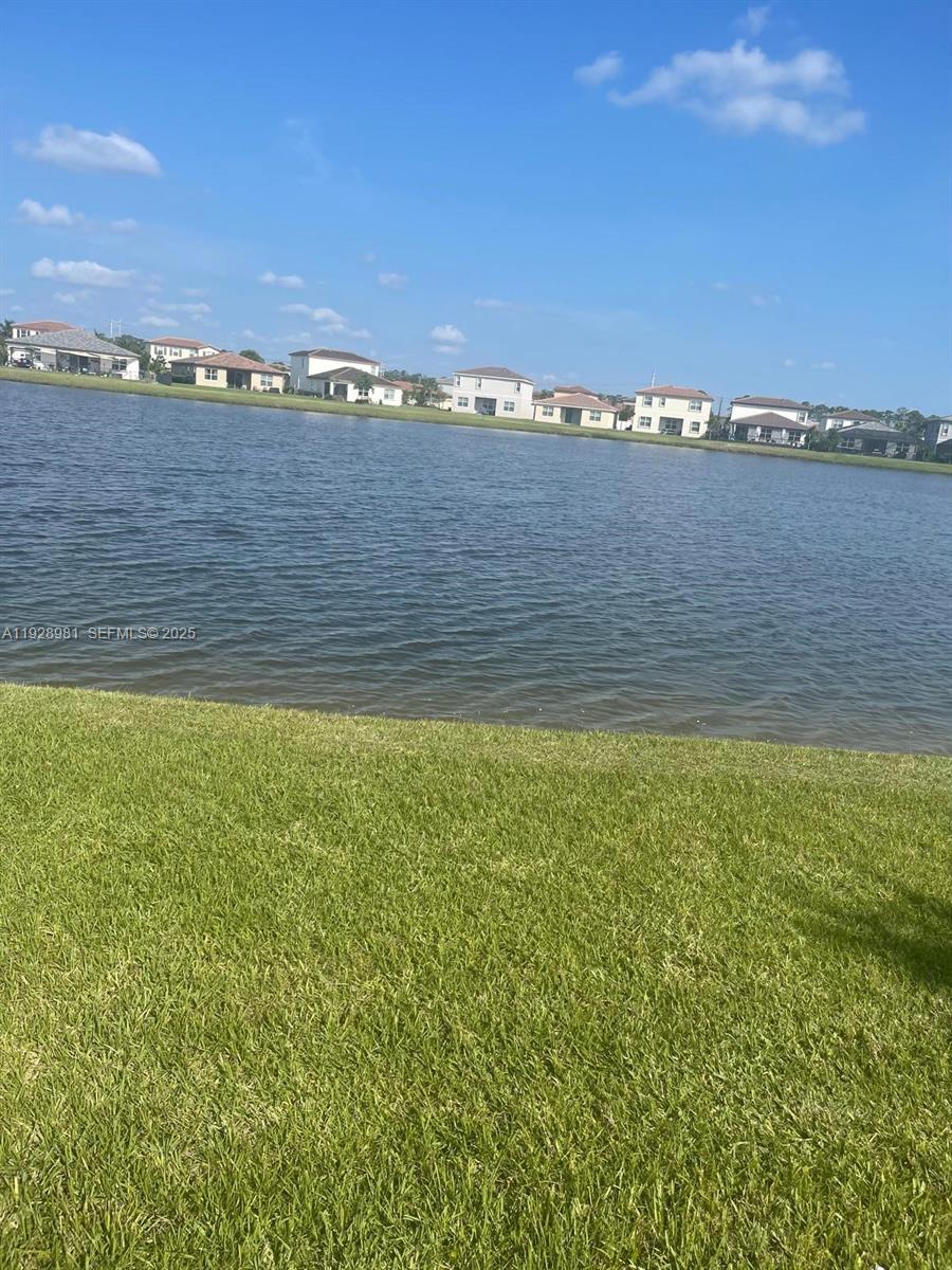 8376 NW Greenbank Cir Port St Lucie, FL 34987