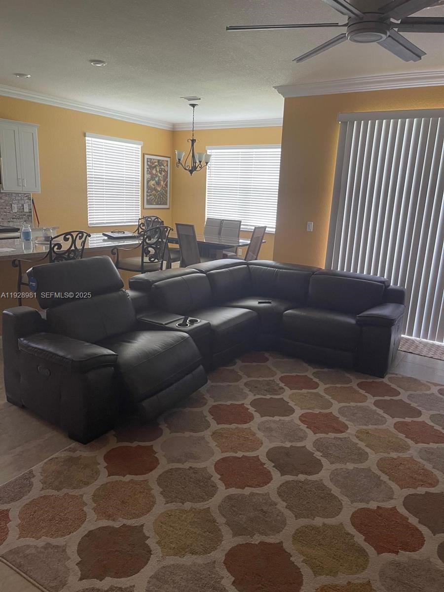 8376 NW Greenbank Cir Port St Lucie, FL 34987