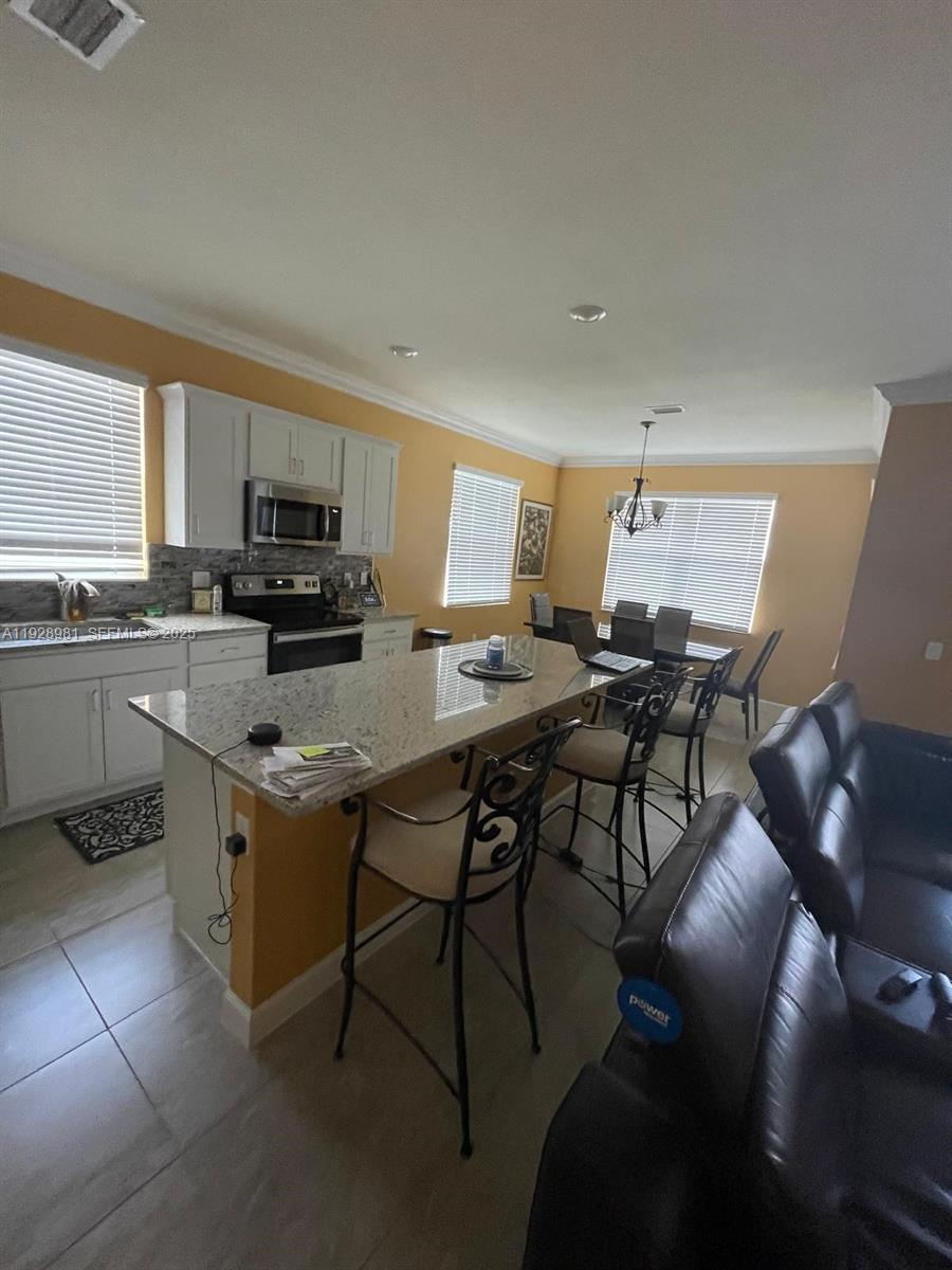 8376 NW Greenbank Cir Port St Lucie, FL 34987