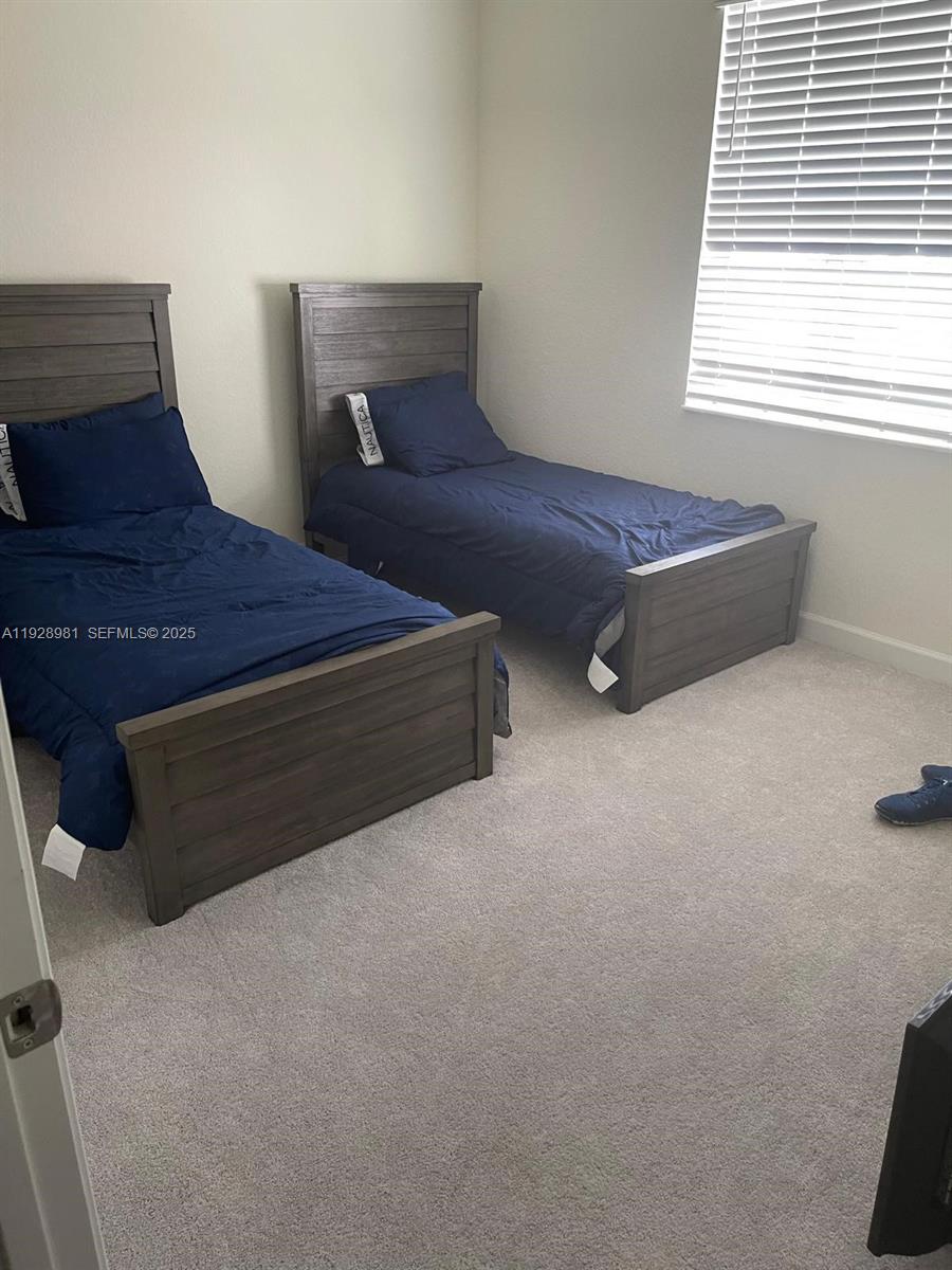 8376 NW Greenbank Cir Port St Lucie, FL 34987