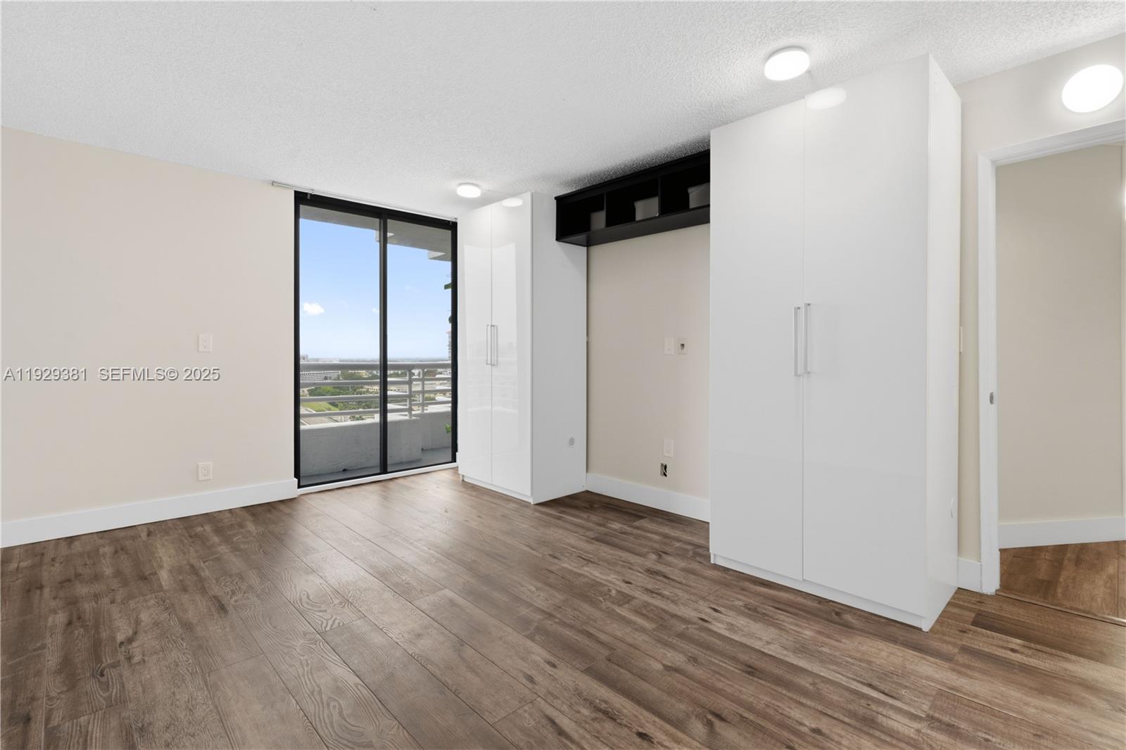 3300 NE 192nd St #LP06 Aventura, FL 33180