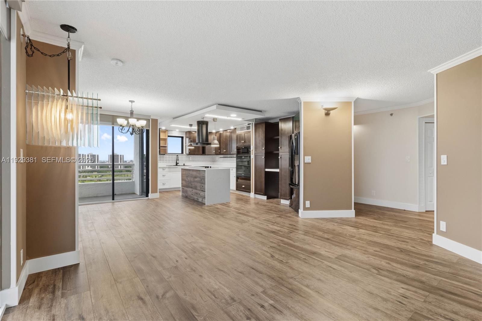 3300 NE 192nd St #LP06 Aventura, FL 33180