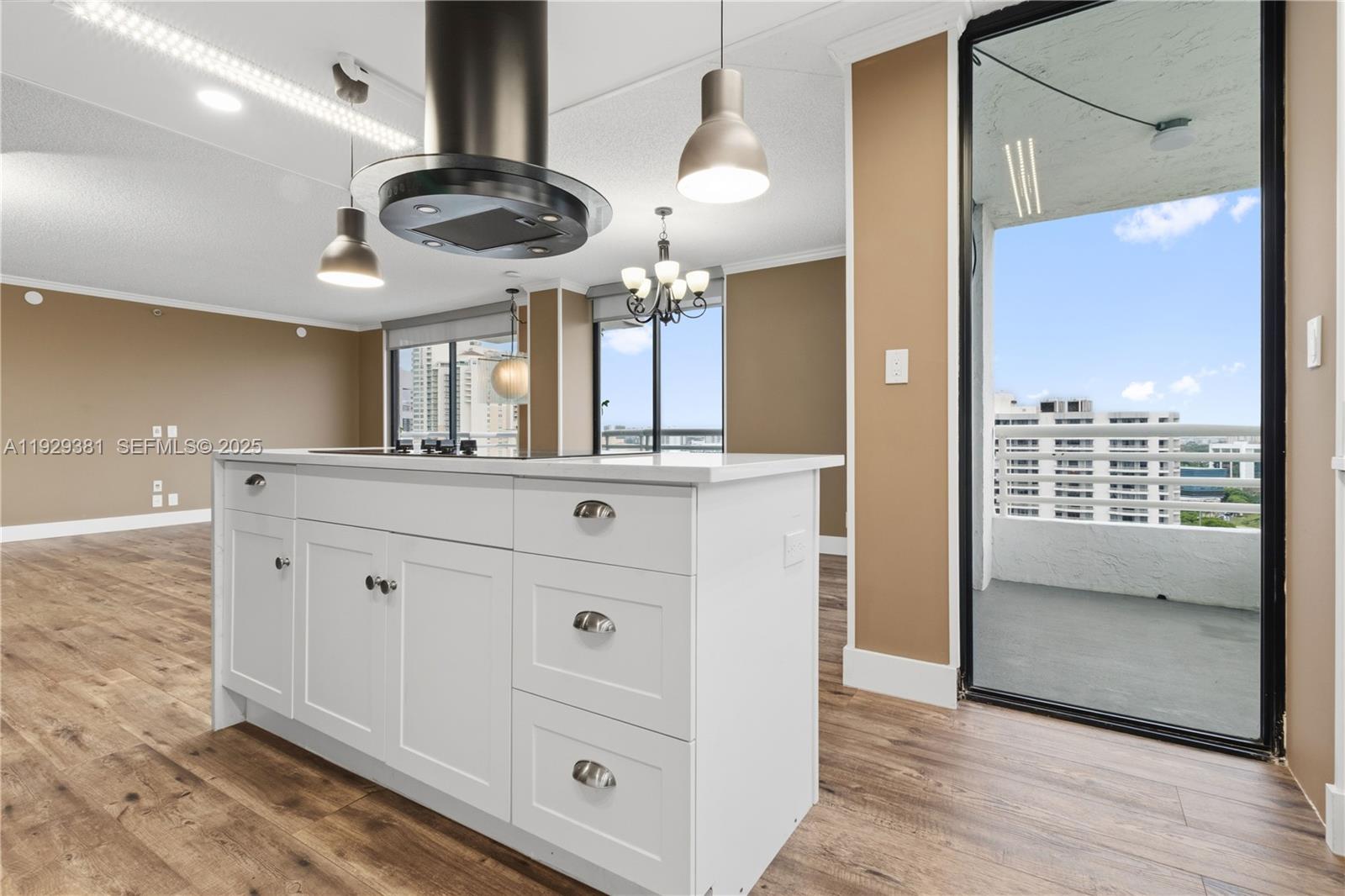 3300 NE 192nd St #LP06 Aventura, FL 33180