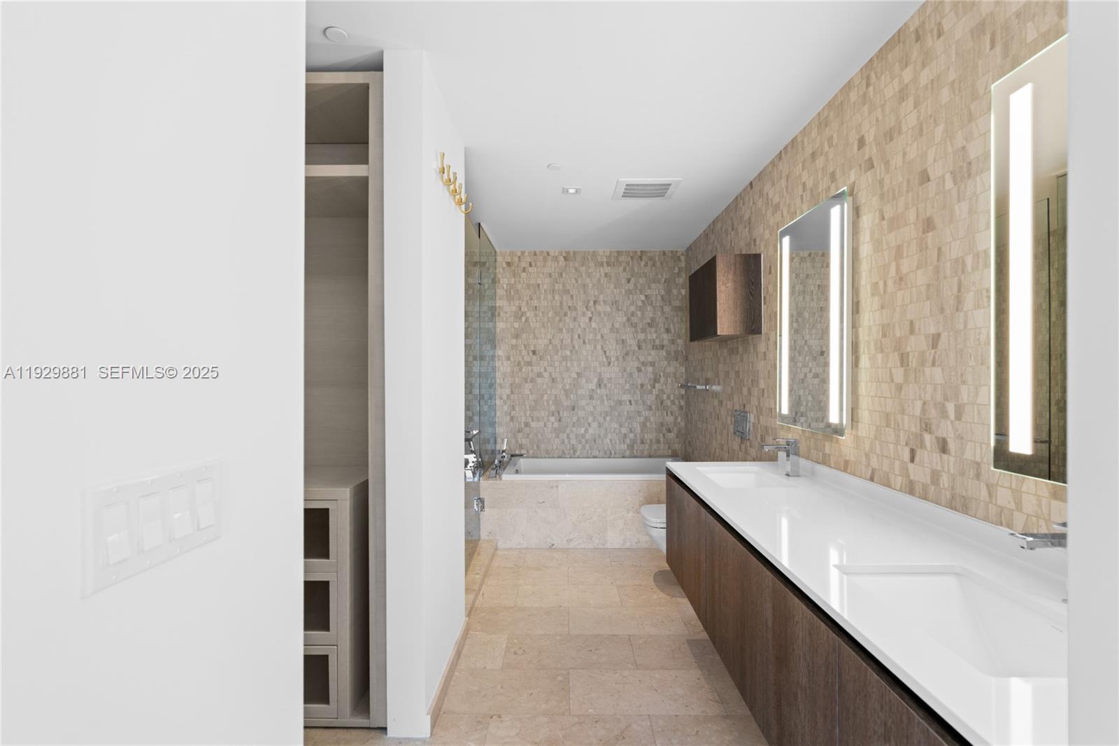 image Rise Brickell City Centre11