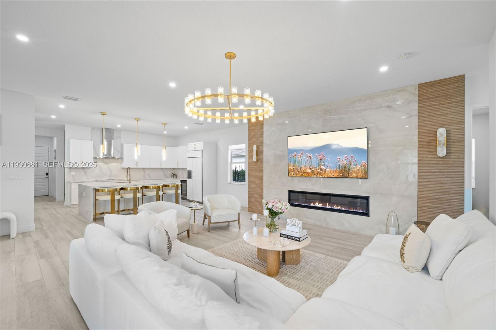 11035 N Sierra Rnch Dr Davie, FL 33324