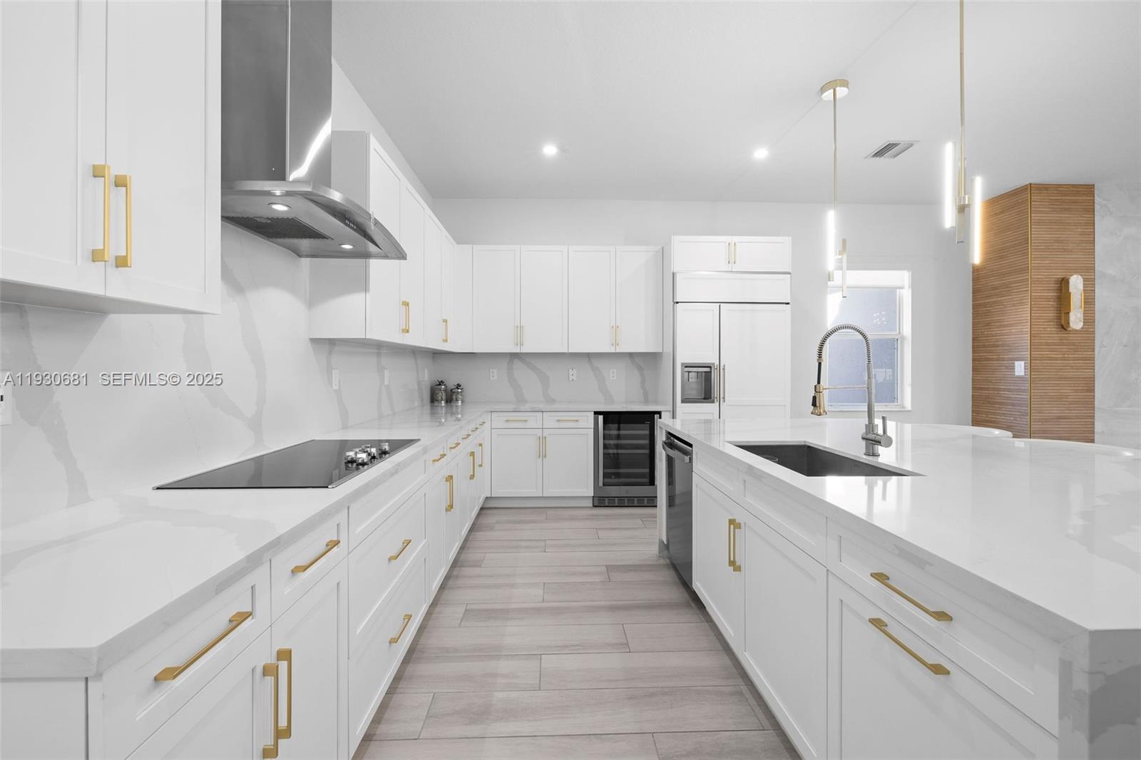 11035 N Sierra Rnch Dr Davie, FL 33324