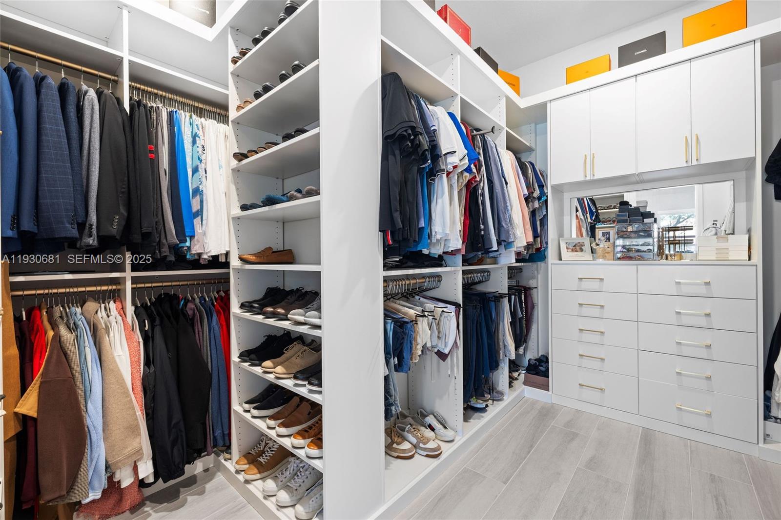 11035 N Sierra Rnch Dr Davie, FL 33324