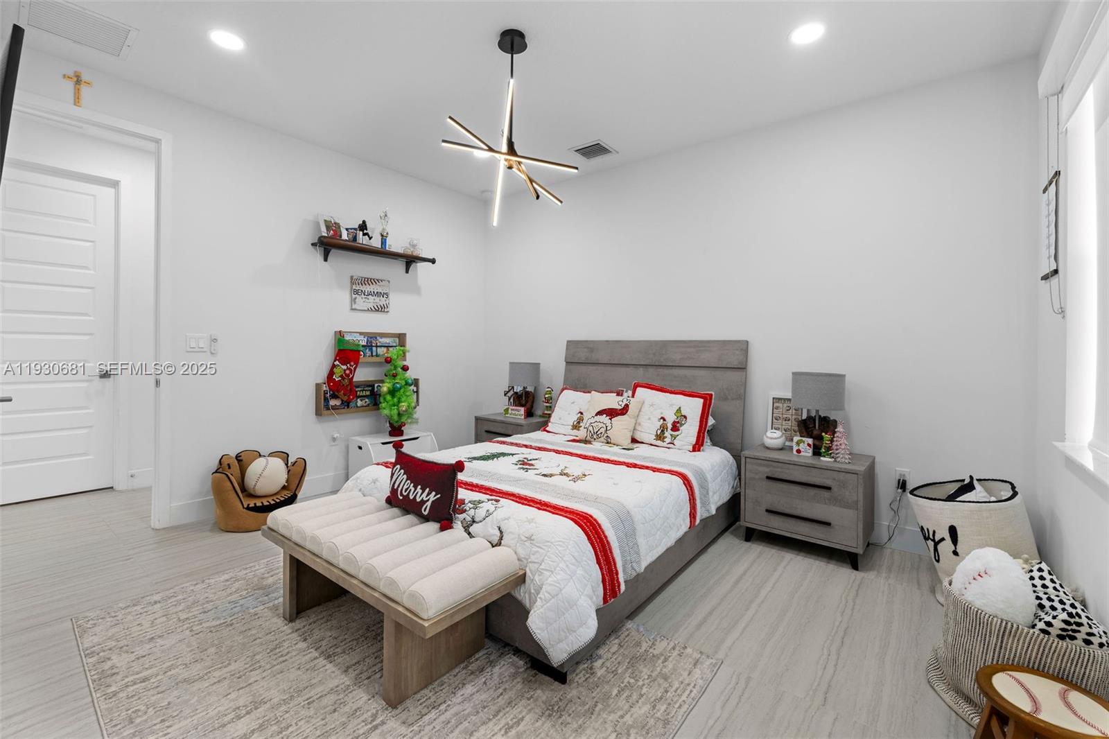 11035 N Sierra Rnch Dr Davie, FL 33324