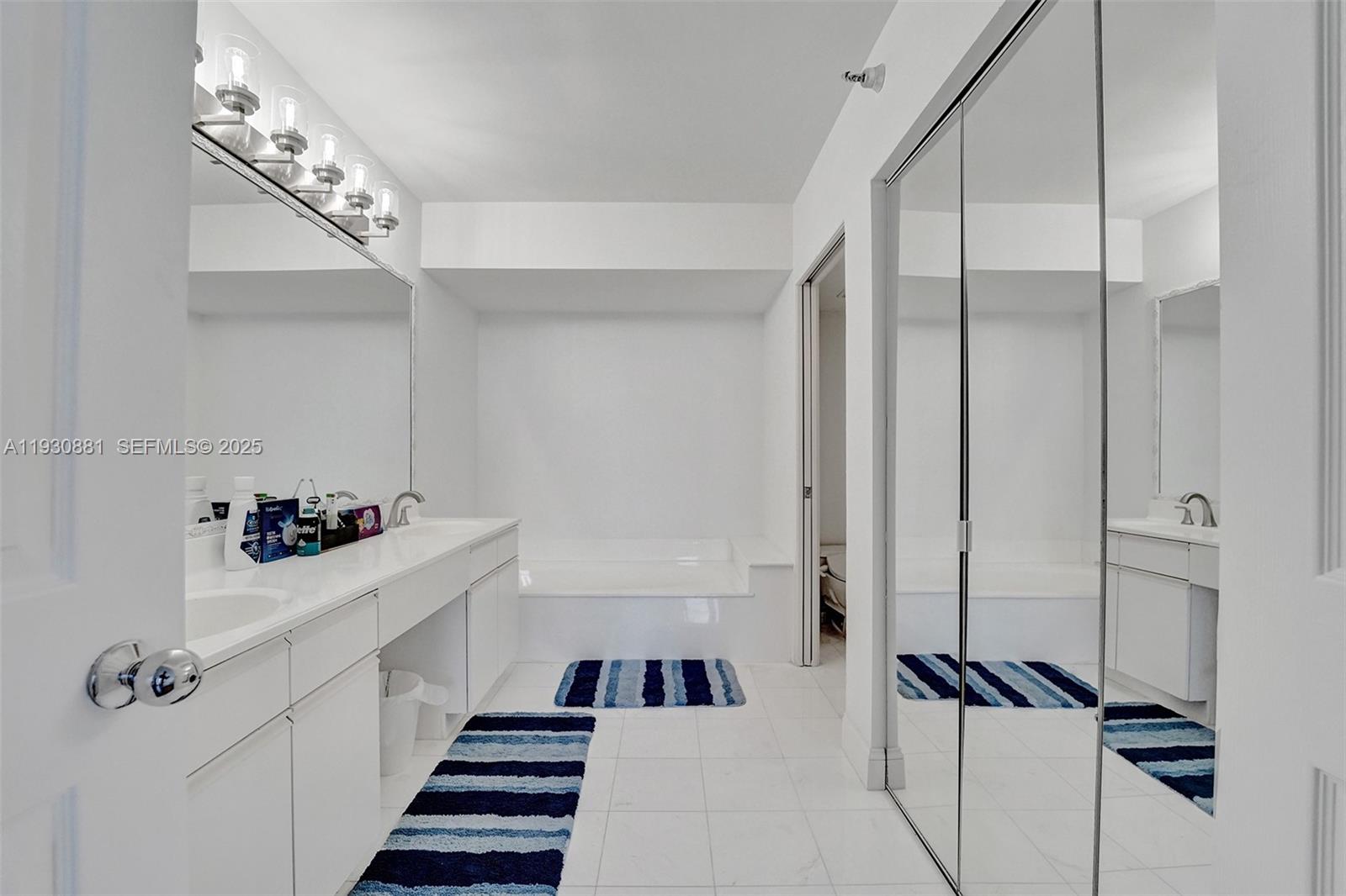 3530 Mystic Pointe Dr #2002 Aventura, FL 33180