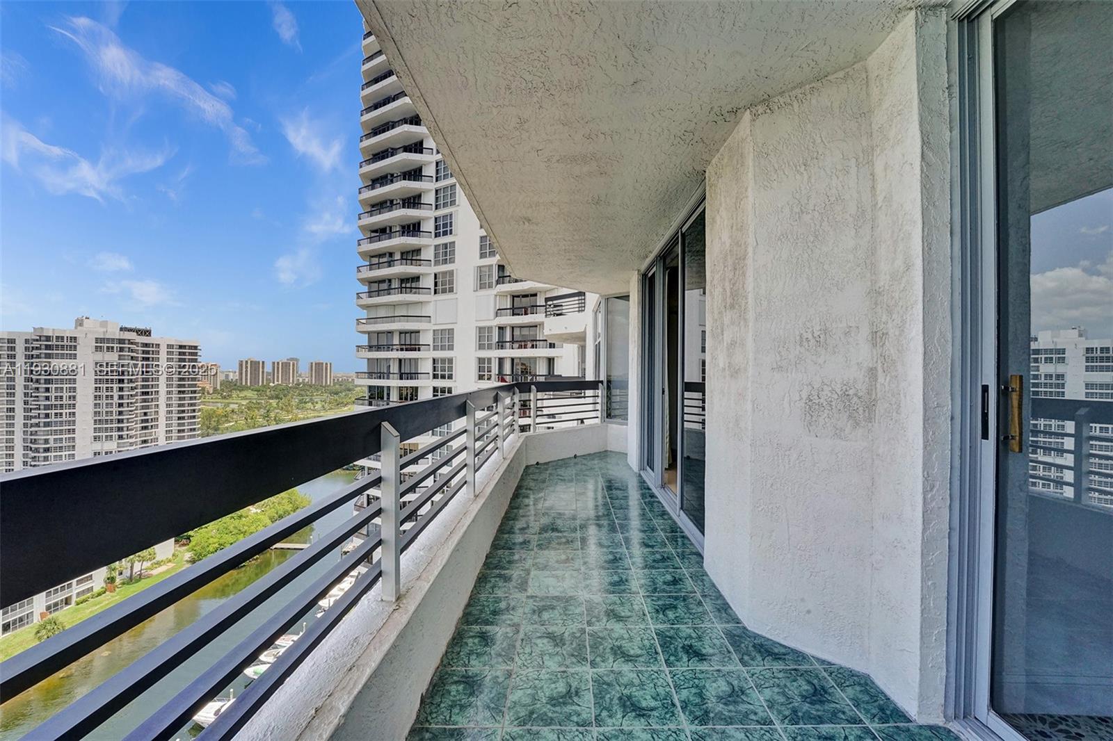 3530 Mystic Pointe Dr #2002 Aventura, FL 33180