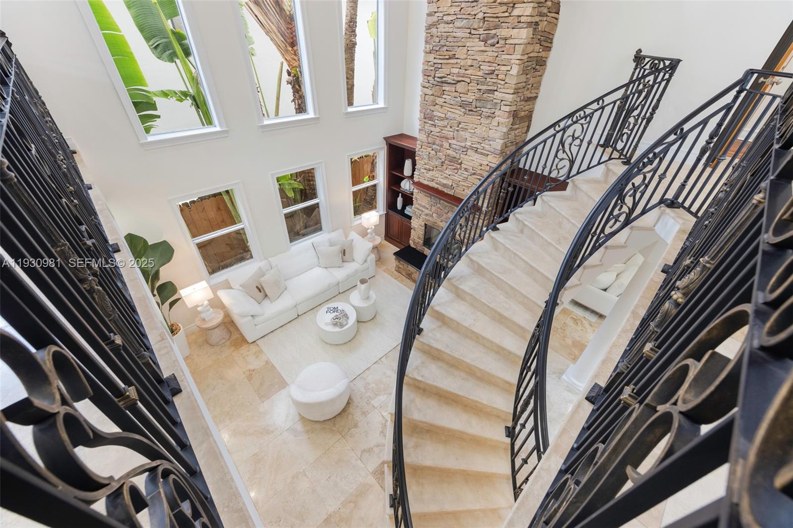 4065 Battersea Rd Coconut Grove, FL 33133