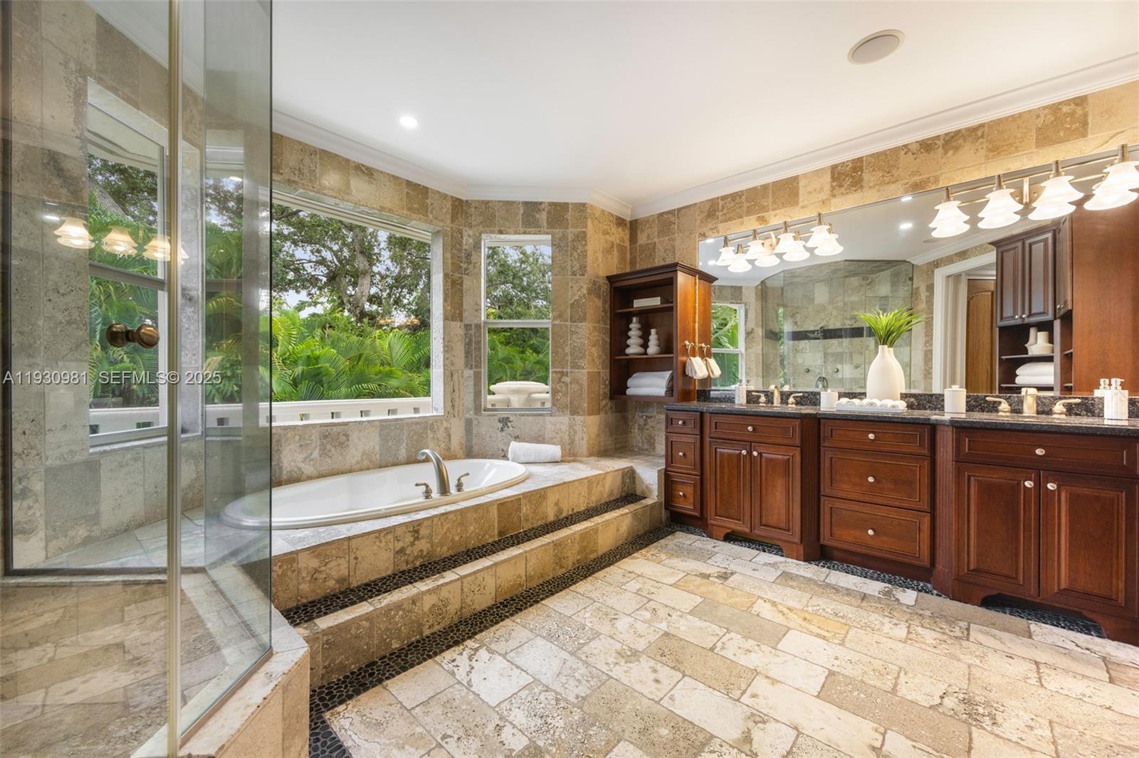 4065 Battersea Rd Coconut Grove, FL 33133