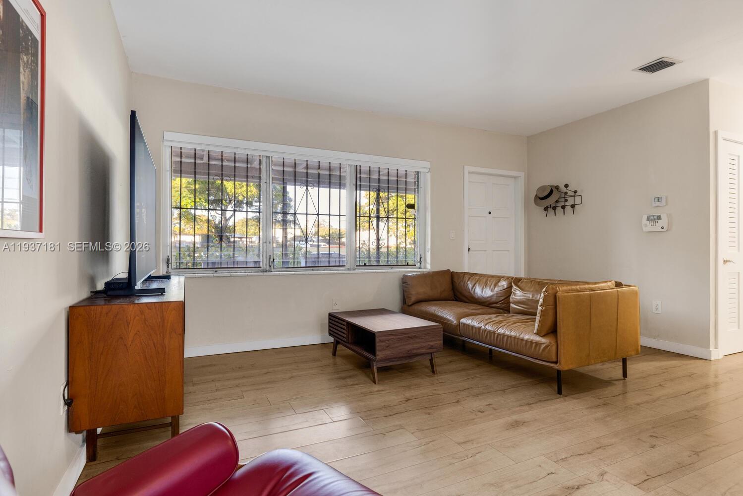 424 NW 53rd St Miami, FL 33127