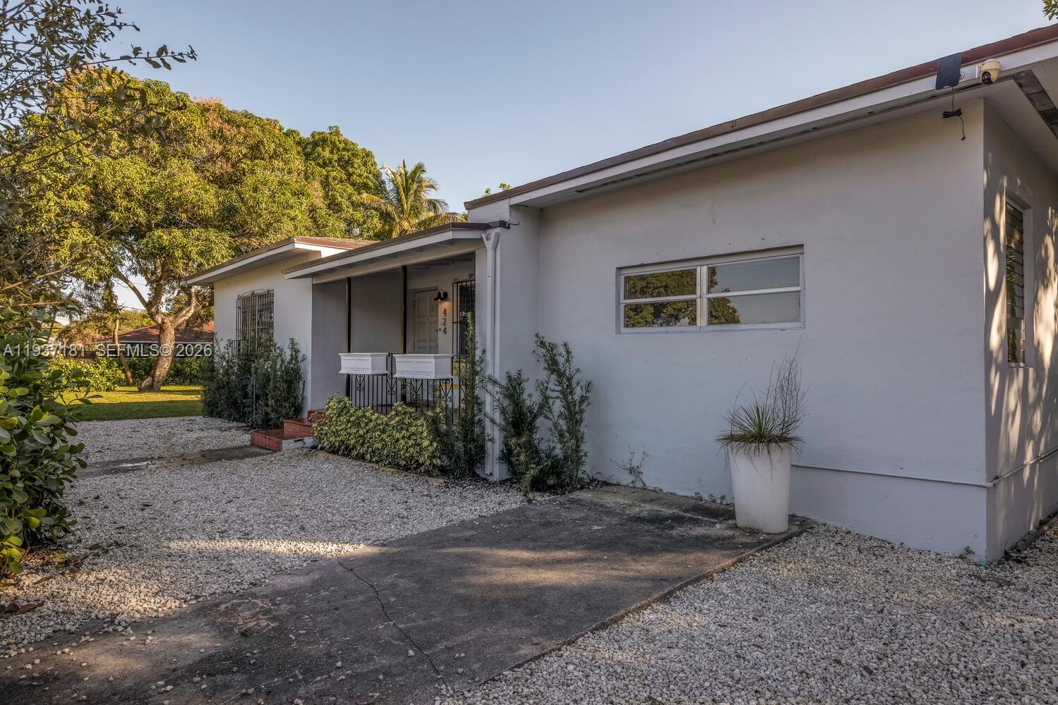 424 NW 53rd St Miami, FL 33127