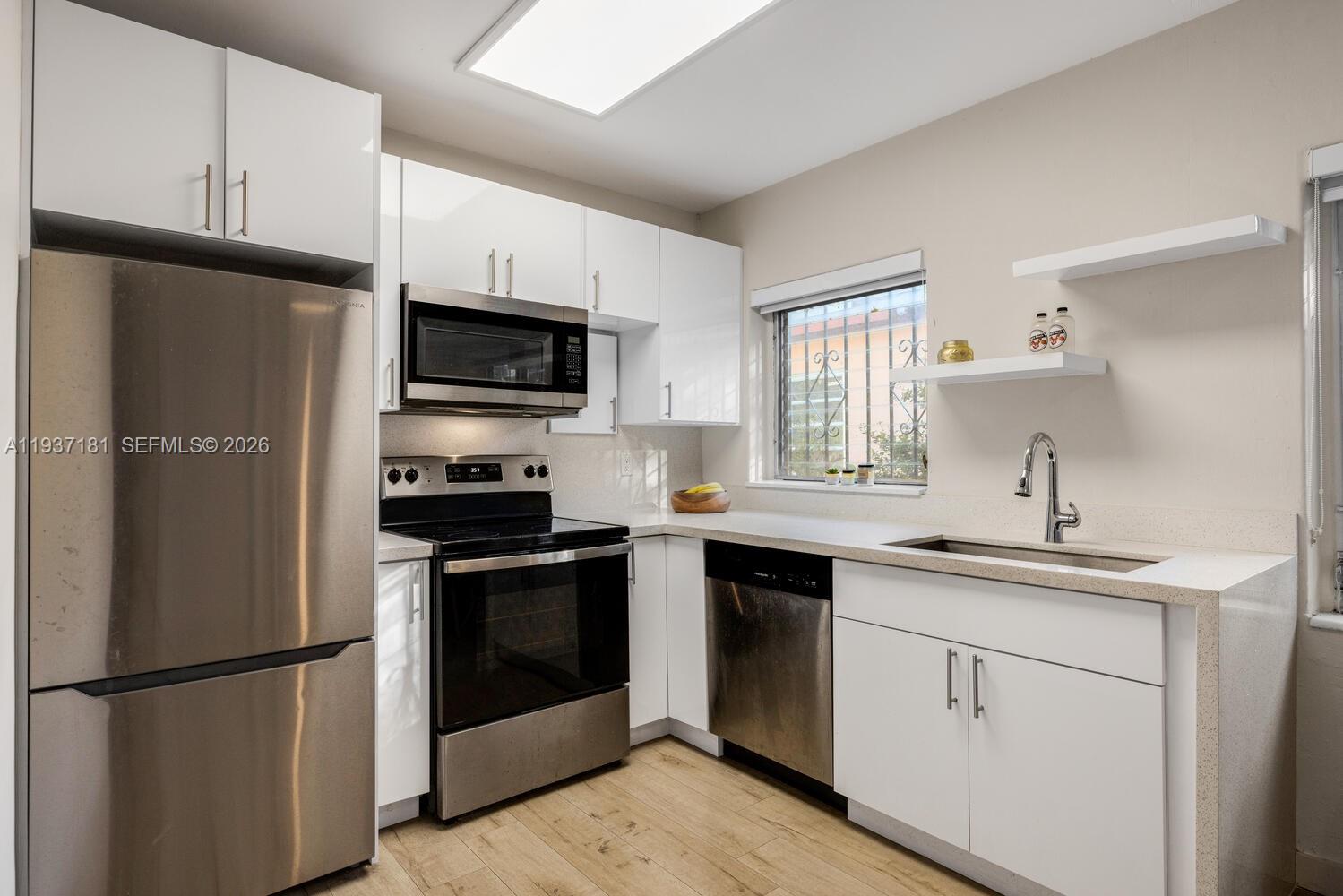 424 NW 53rd St Miami, FL 33127