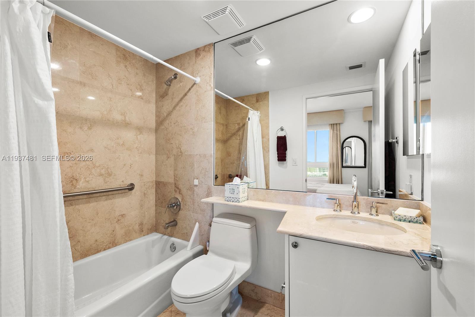 image Ocean Club Iii25