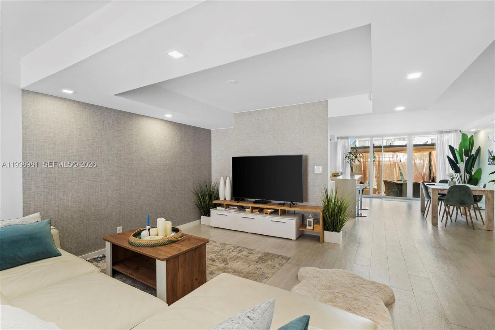 918 NE 26th Ave #918