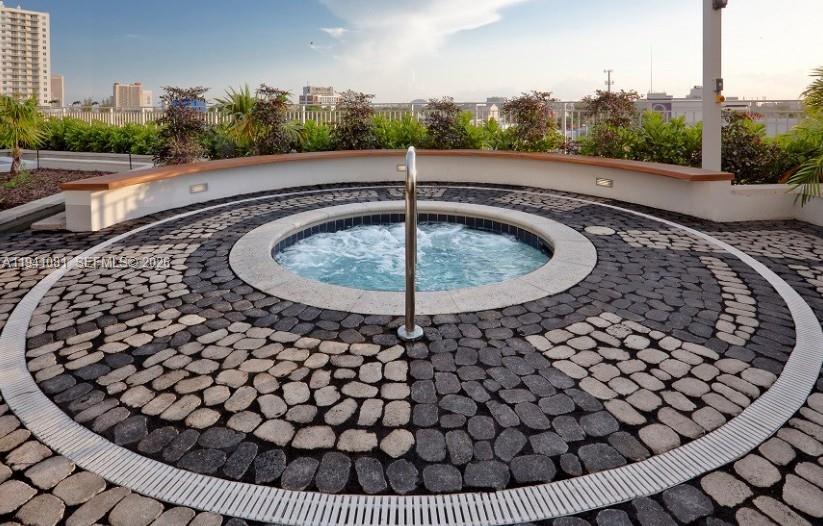 image Paramount Bay19