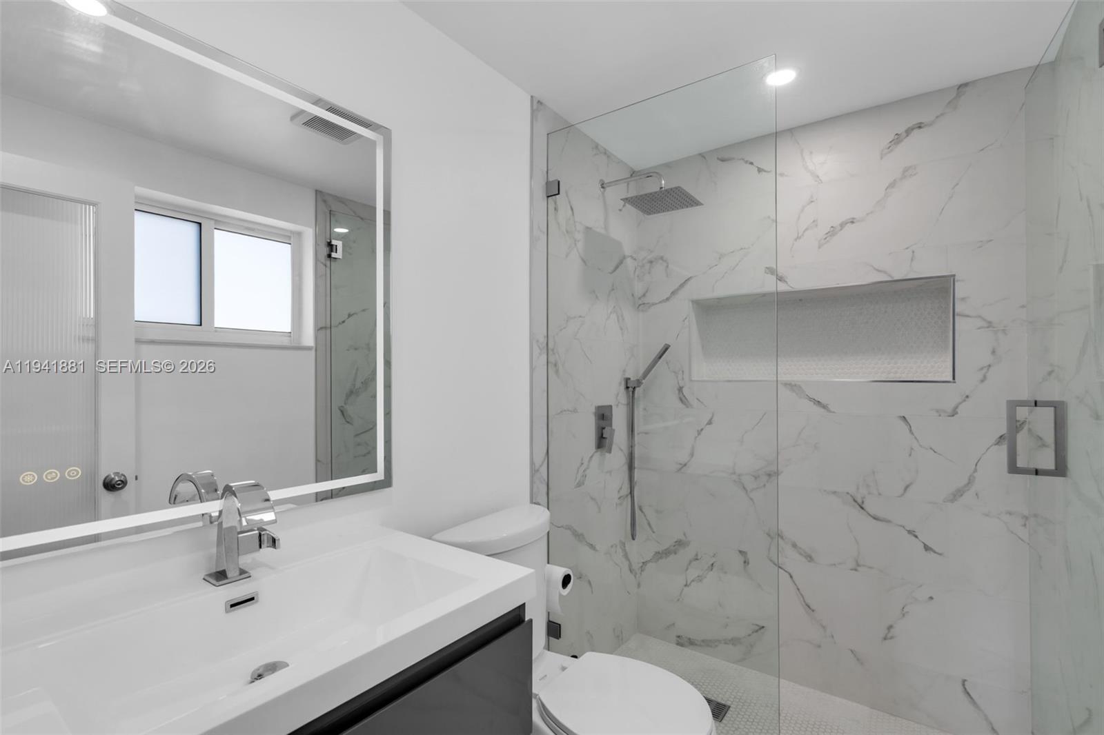 2430 Key Largo Ln Fort Lauderdale, FL 33312