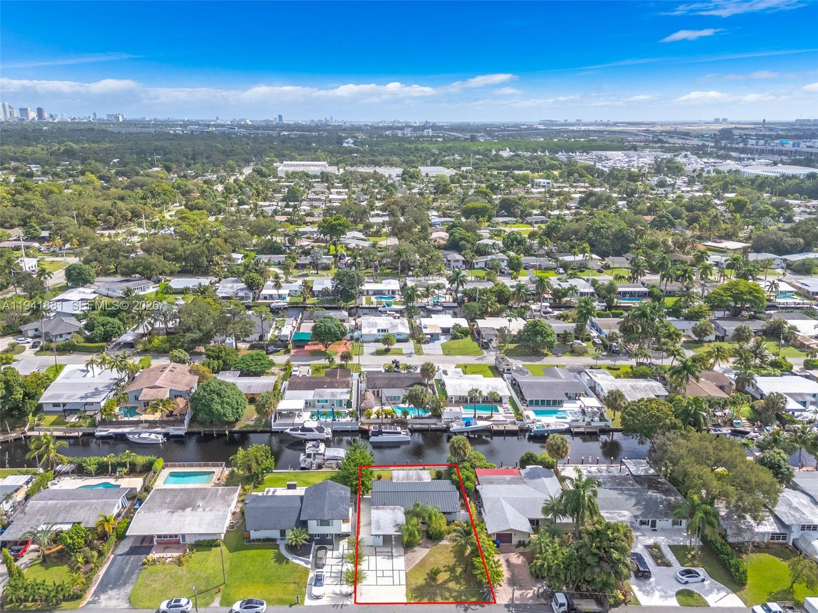 2430 Key Largo Ln Fort Lauderdale, FL 33312