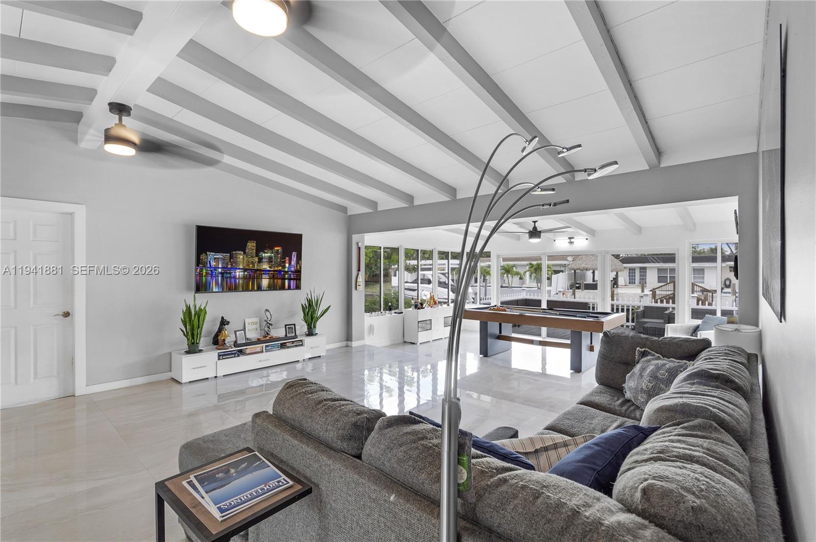 2430 Key Largo Ln Fort Lauderdale, FL 33312