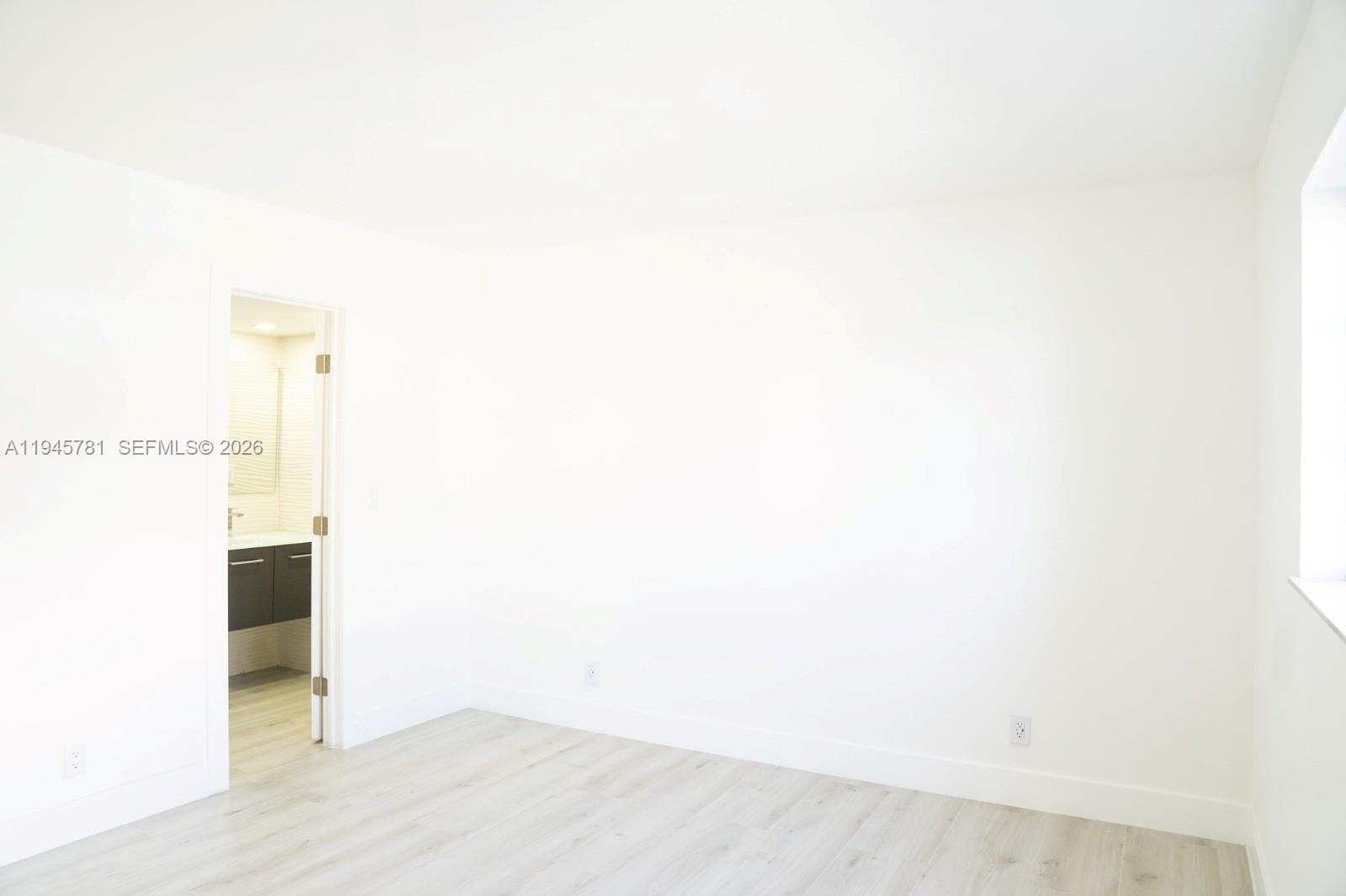 220 SW 9th Ave #306 Hallandale Beach, FL 33009