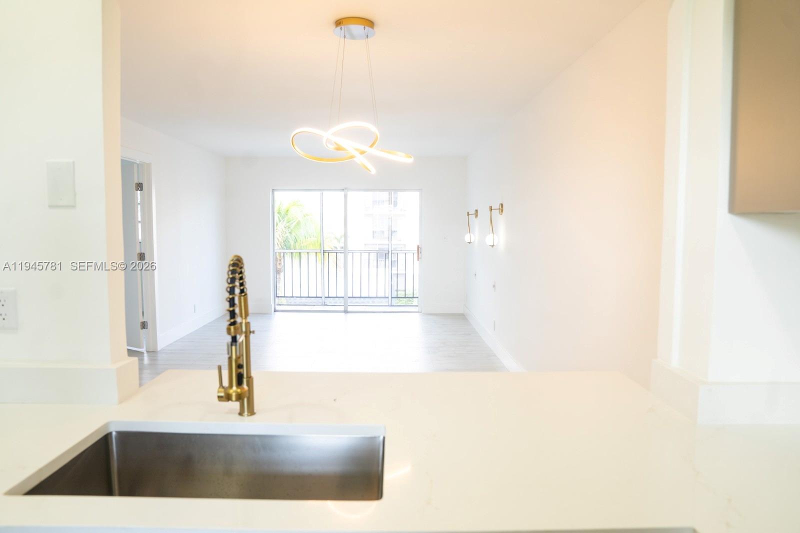 220 SW 9th Ave #306 Hallandale Beach, FL 33009