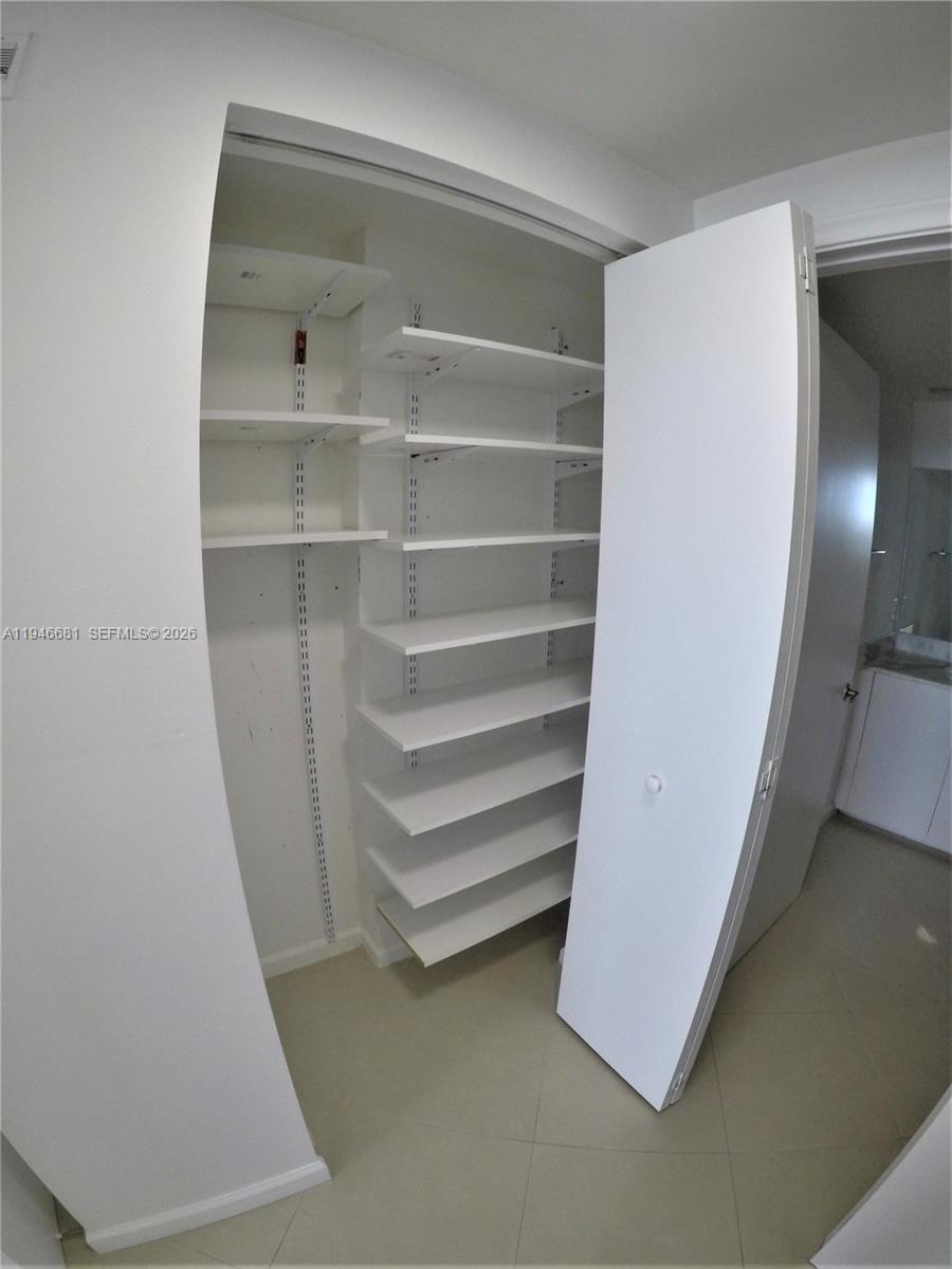 image Venture West23