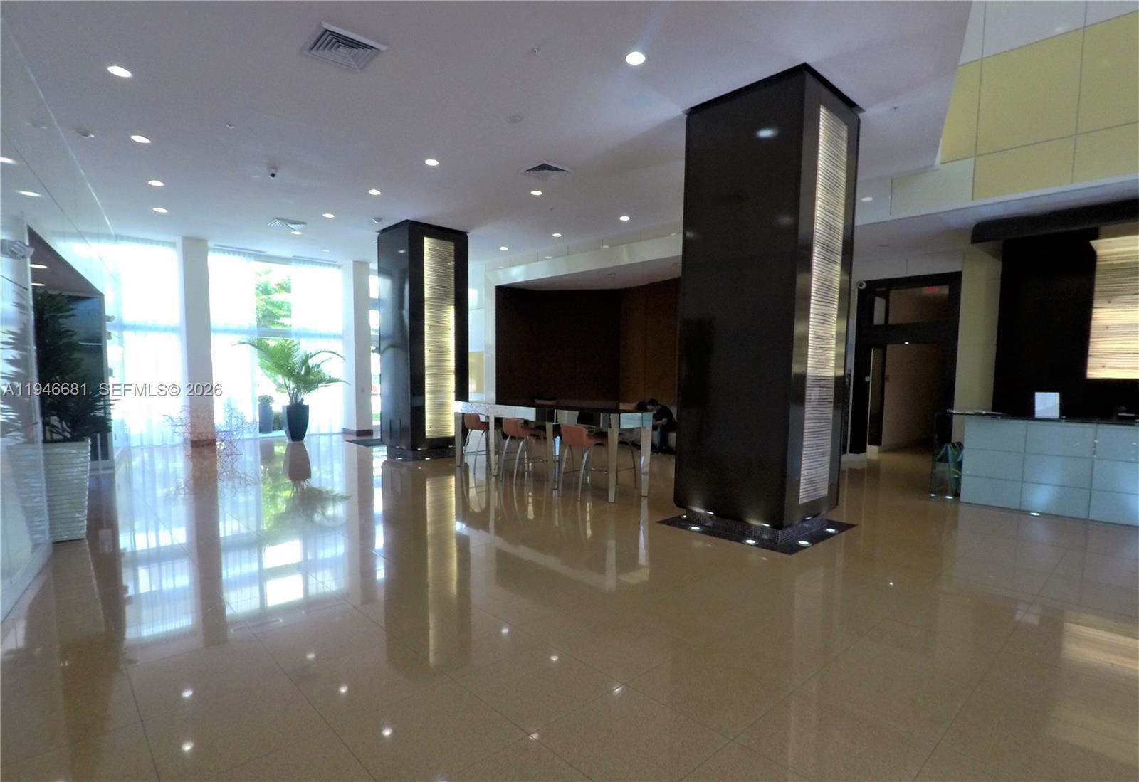 image Venture West45