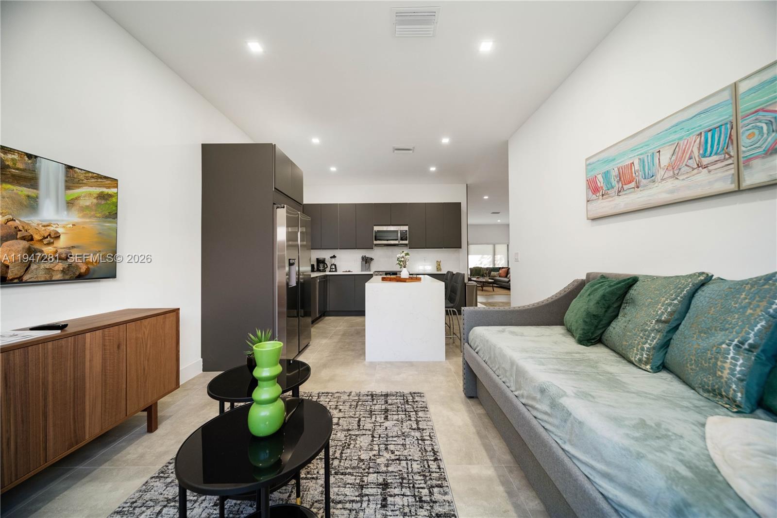 95 NW 52nd St Miami, FL 33127