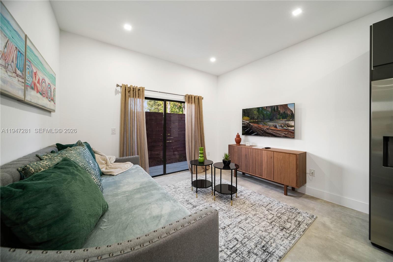 95 NW 52nd St Miami, FL 33127