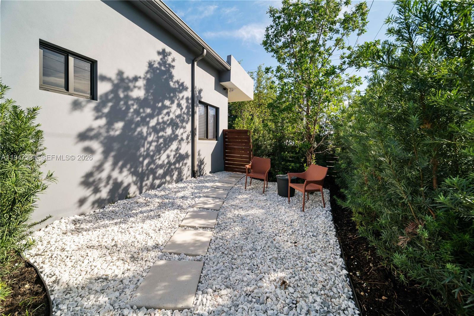 95 NW 52nd St Miami, FL 33127