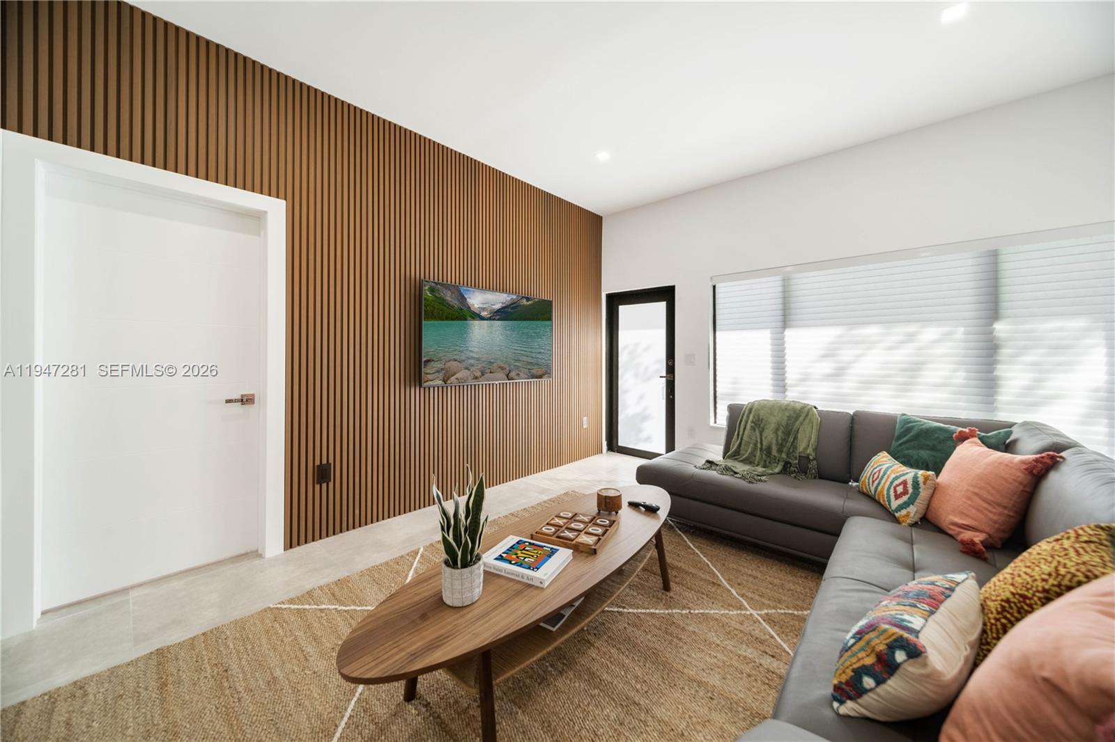 95 NW 52nd St Miami, FL 33127