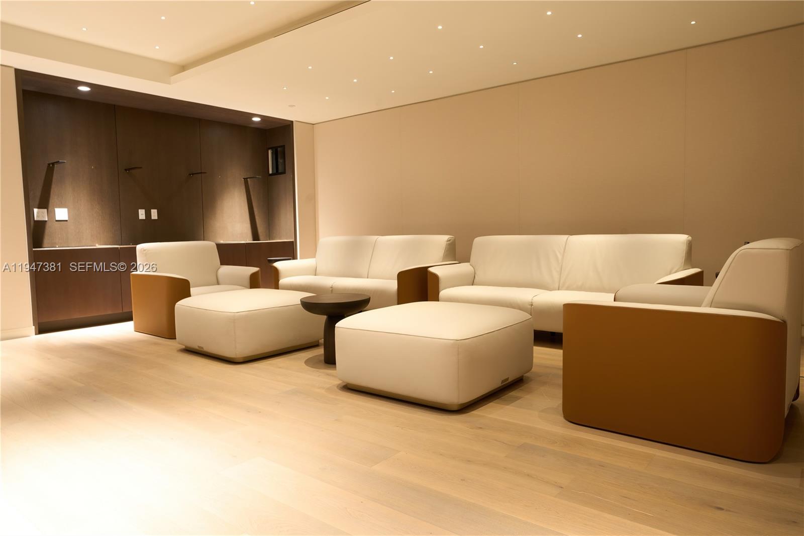 image Aston Martin Residences29