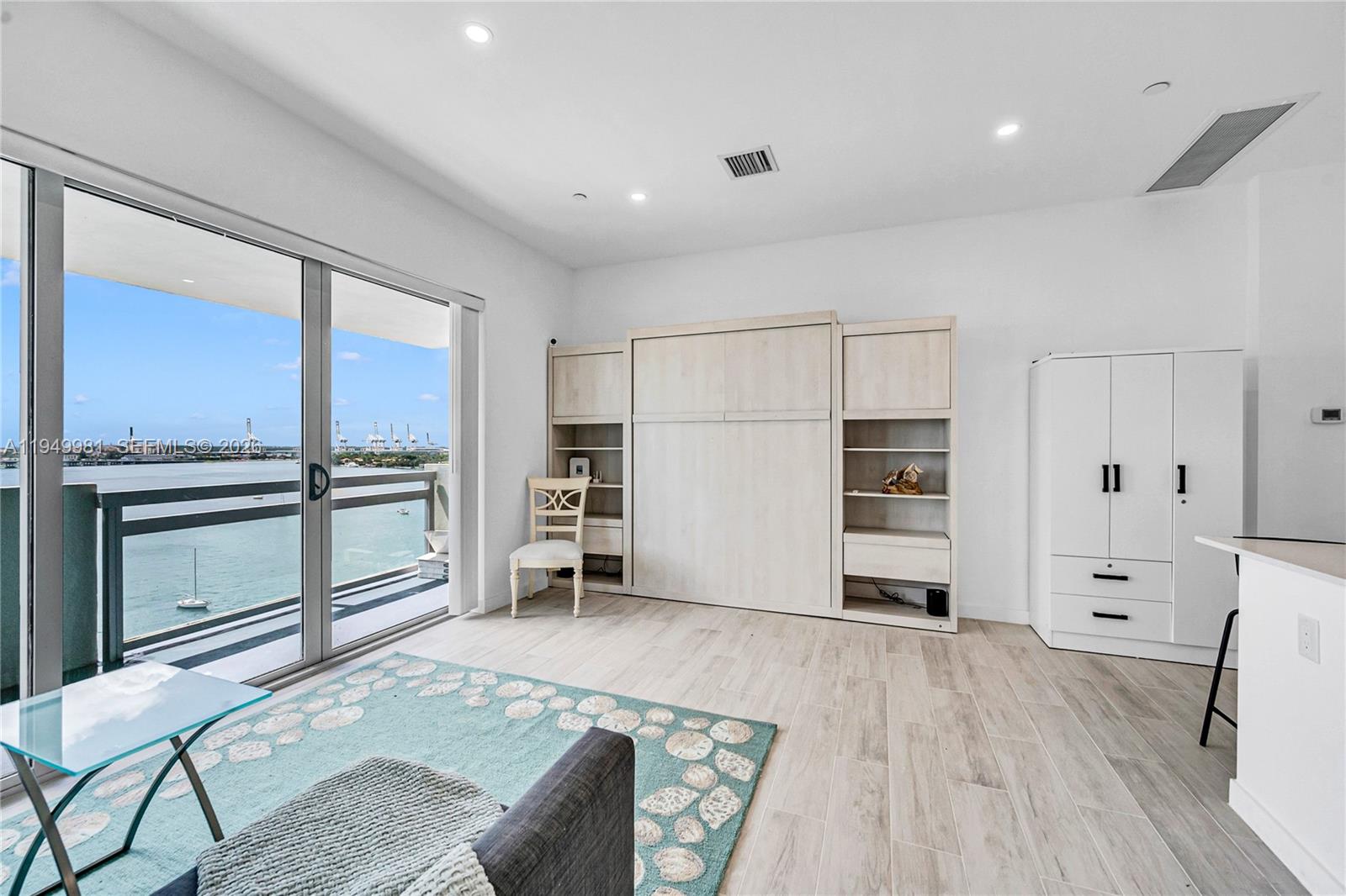 1500 Bay Rd #1536S Miami Beach, FL 33139